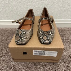 NEW - Snakeskin Pattern Mary Jane Flats